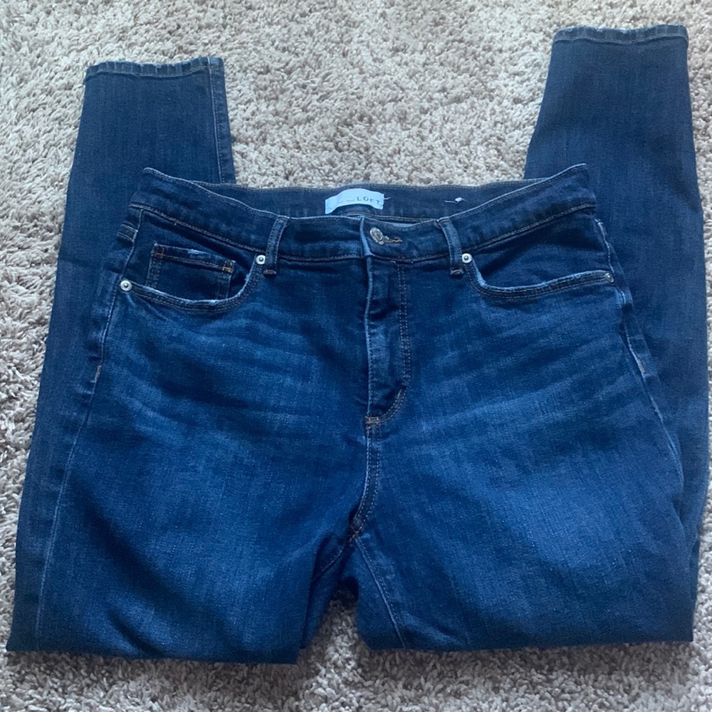 LOFT The Skinny in denim blue! GUC!